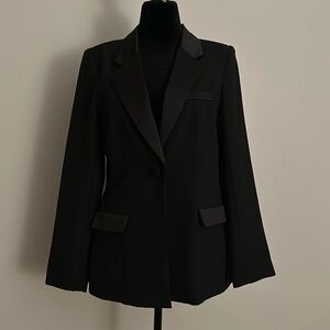 Women’s tuxedo style jacket